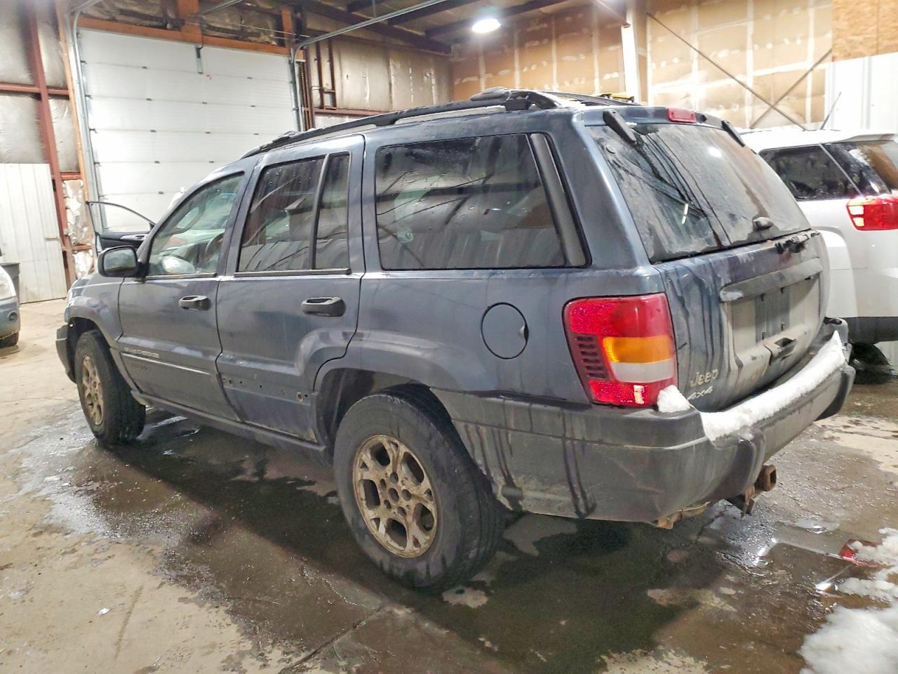 2003 Jeep Grand Cherokee Laredo - Image 2