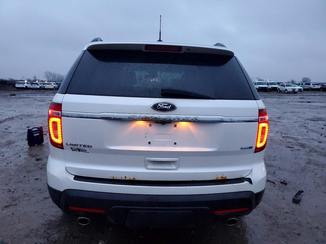 2013 Ford Explorer Limited - Image 6