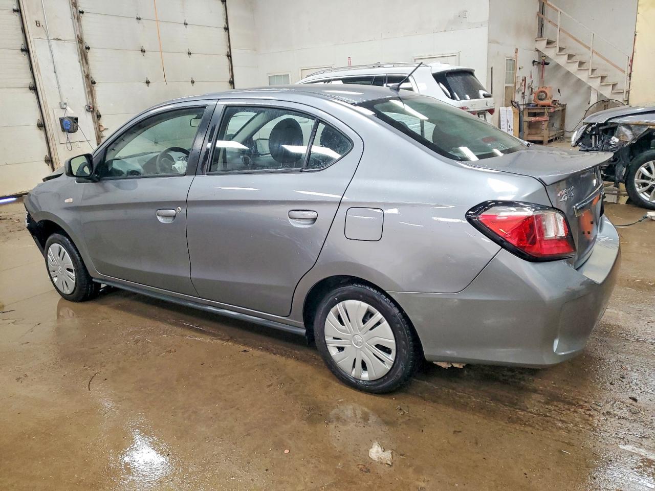 2023 Mitsubishi Mirage G4 Es - Image 2