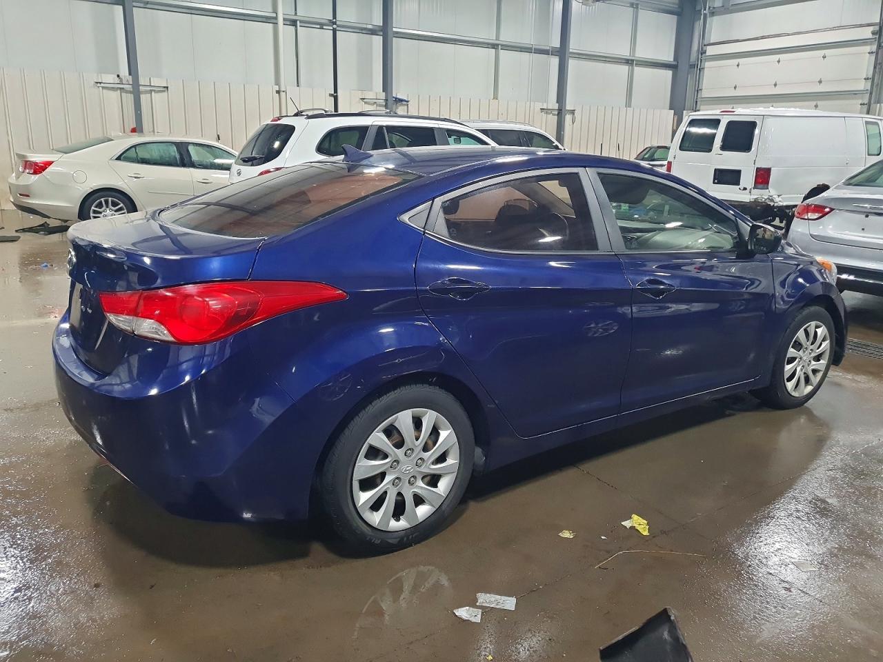 2013 Hyundai Elantra Gls - Фото 3