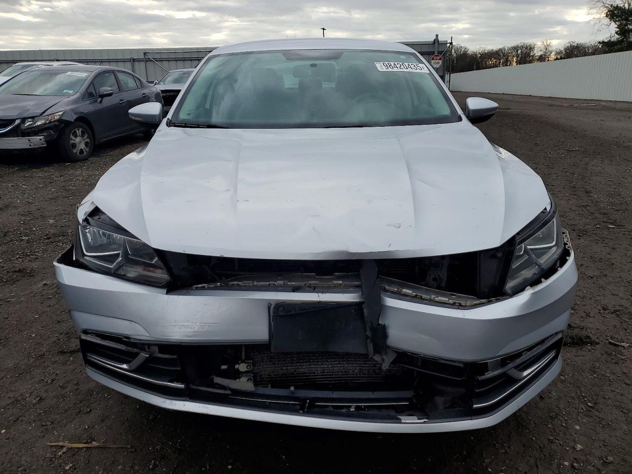 2016 Volkswagen Passat S - Фото 5