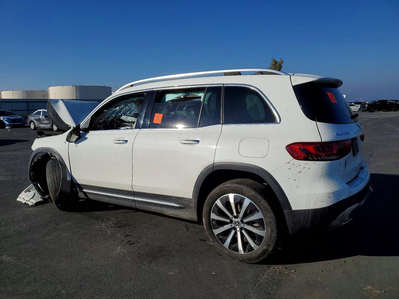 2021 Mercedes-Benz Glb 250 - Image 2
