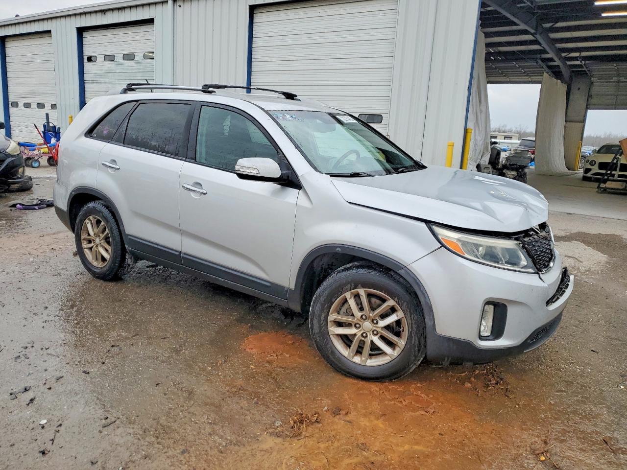 2014 Kia Sorento Lx - Image 4
