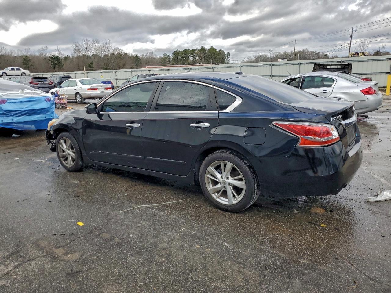 2015 Nissan Altima 2.5 - Image 2
