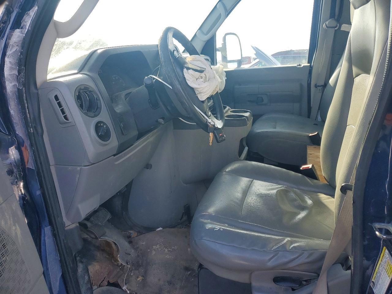 2013 Ford Econoline - Image 7