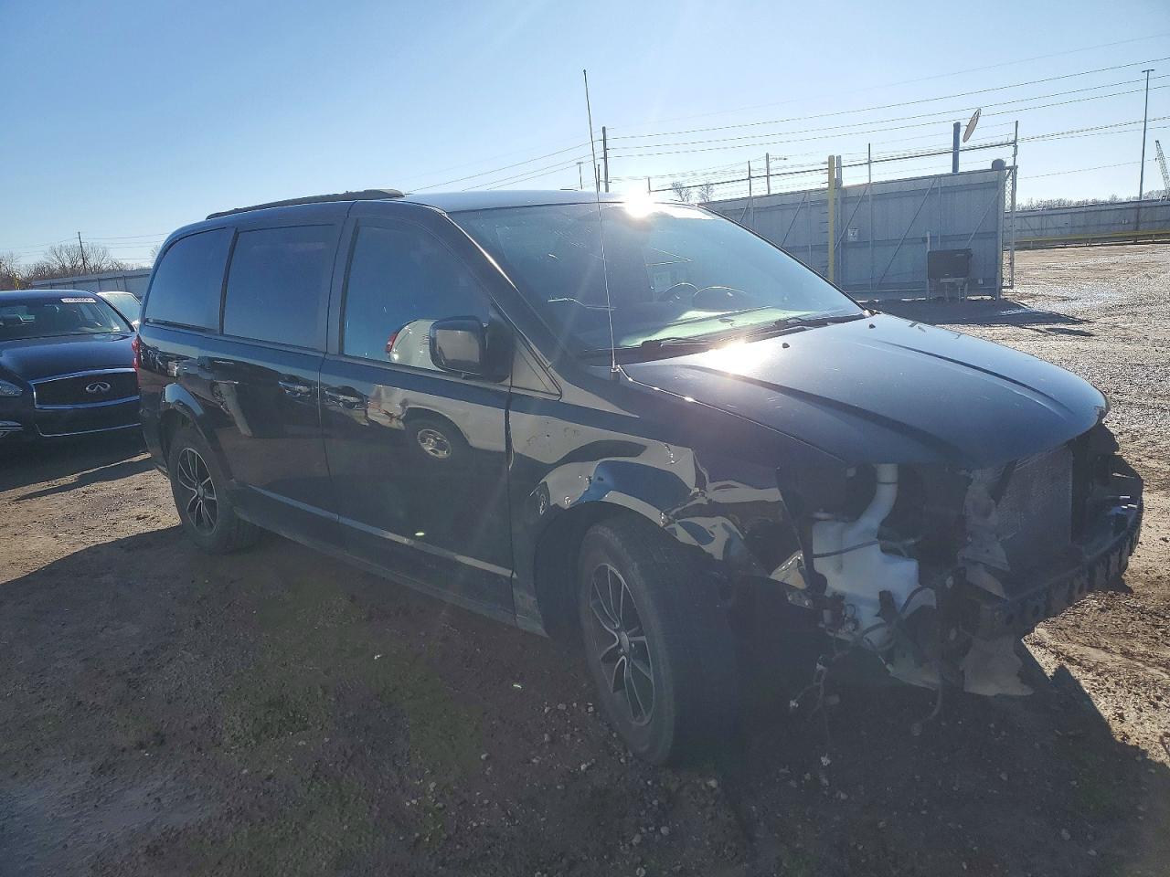 2019 Dodge Grand Caravan - Image 4