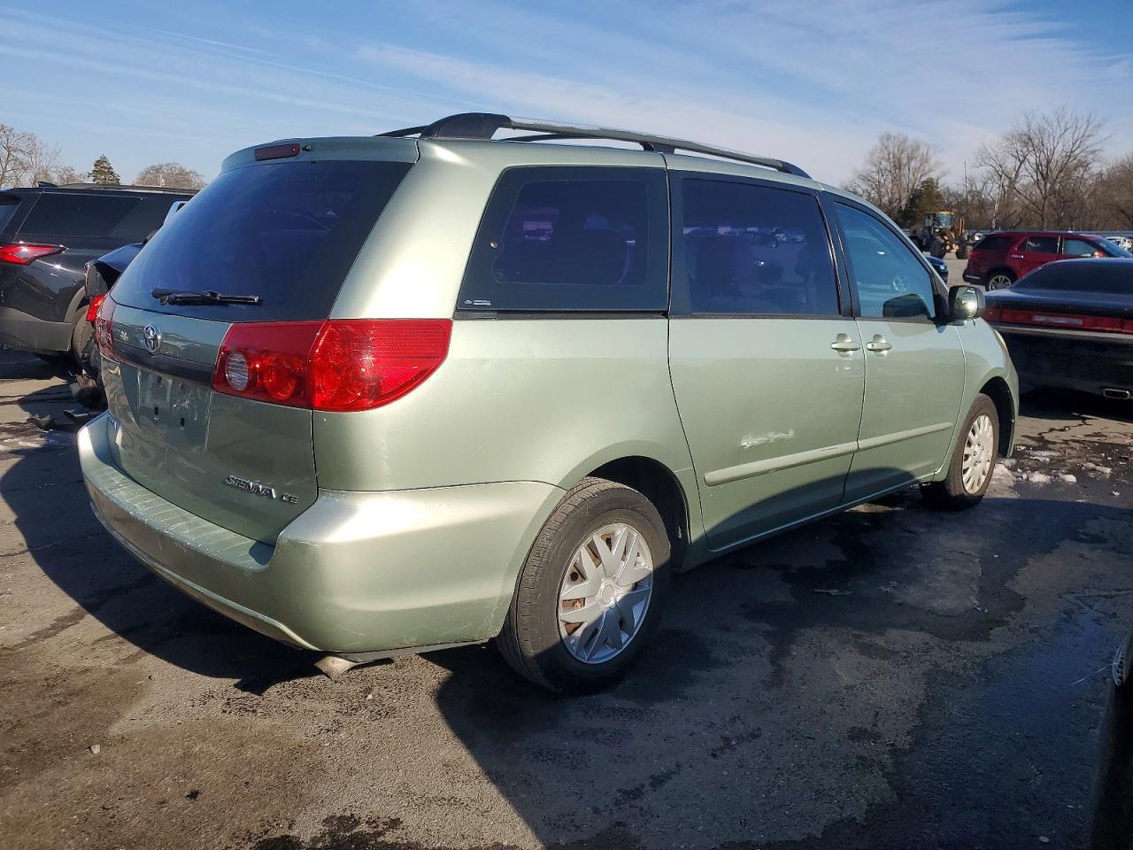 2006 Toyota Sienna Ce - Image 3