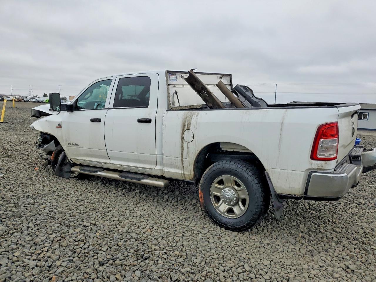 2022 Ram 2500 Tradesman - Фото 2