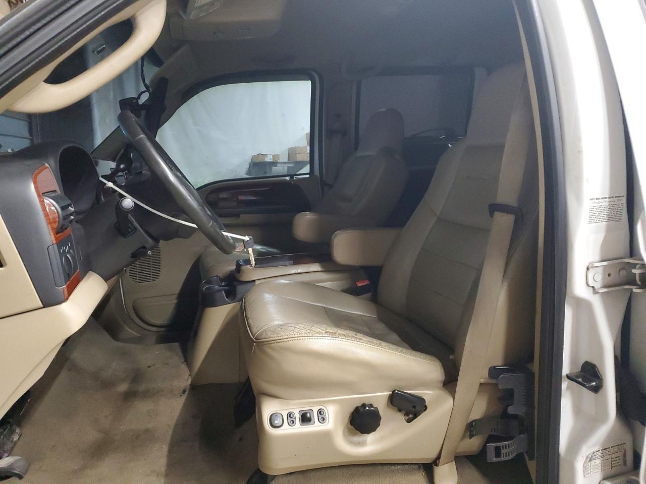 2005 Ford F350 Srw Super Duty - Image 7