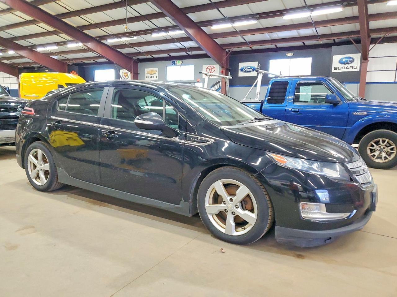 2013 Chevrolet Volt - Image 4