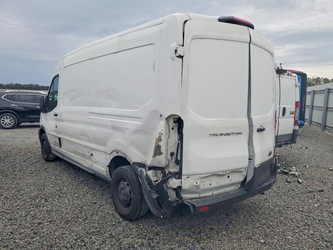 2023 Ford Transit T- - Delivery Van - Фото 2