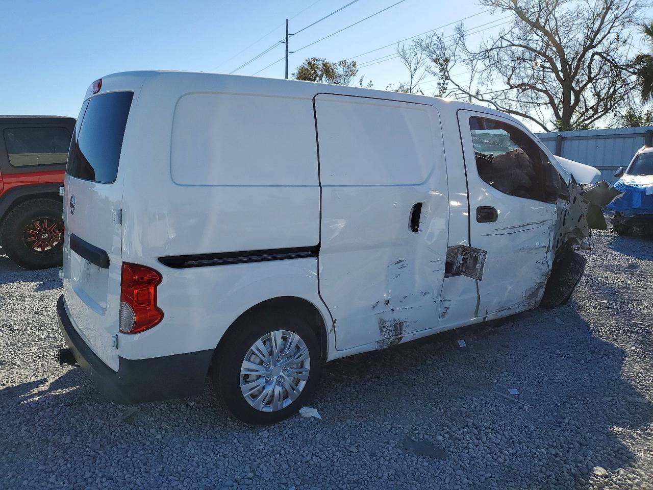 2016 Nissan Nv200 - Фото 3