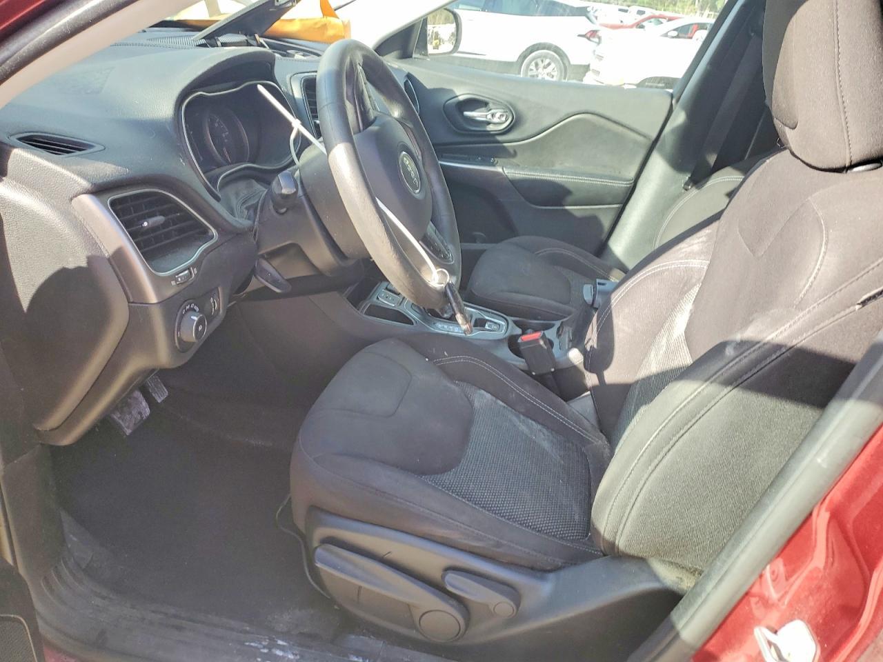 2019 Jeep Cherokee Latitude - Фото 7