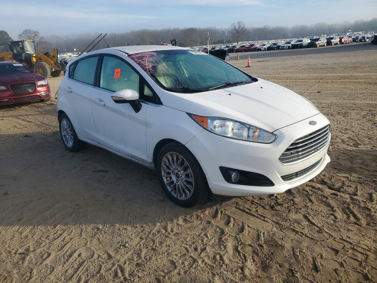 2015 Ford Fiesta Titanium - Фото 4