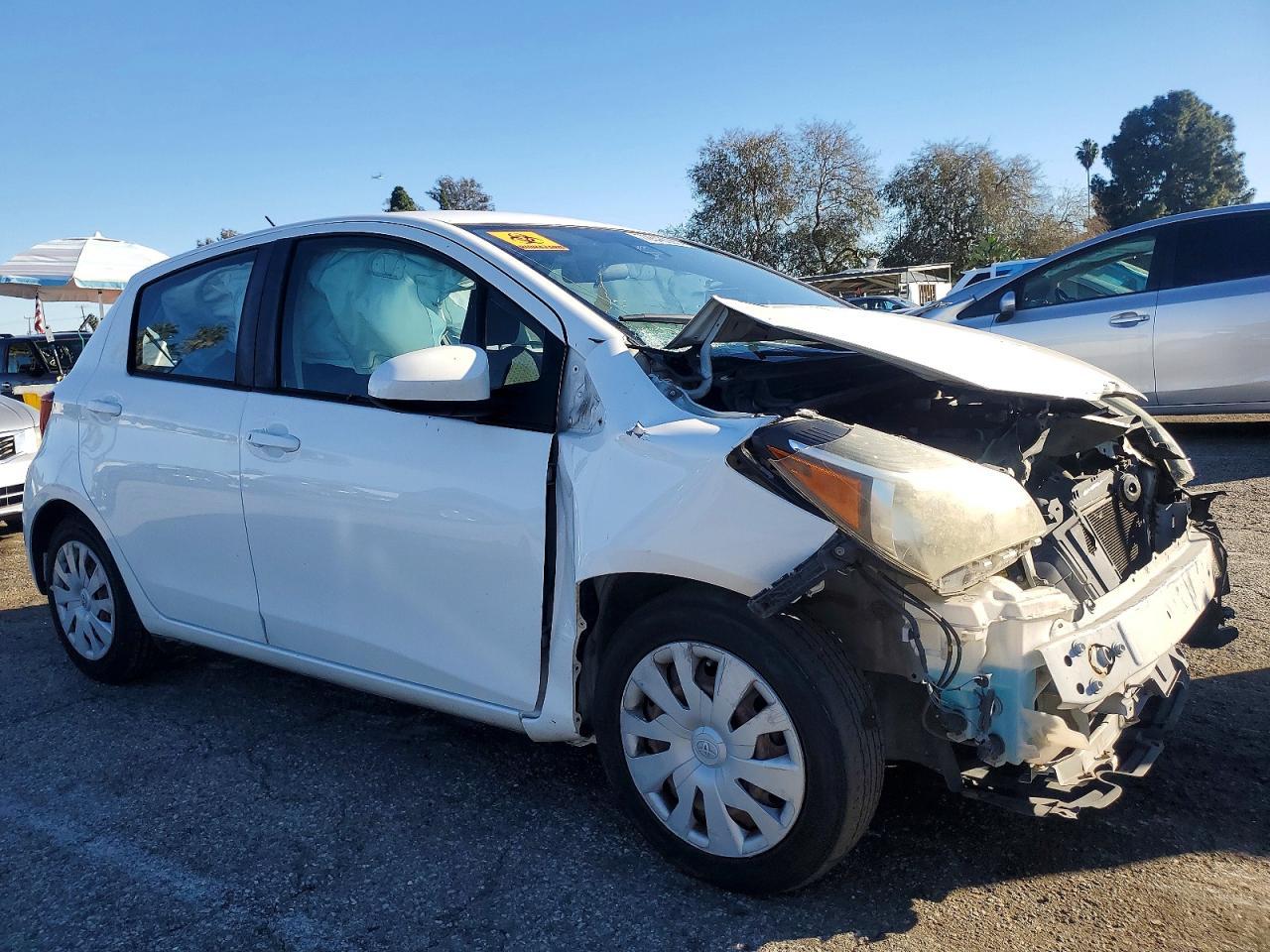 2017 Toyota Yaris L - Фото 4