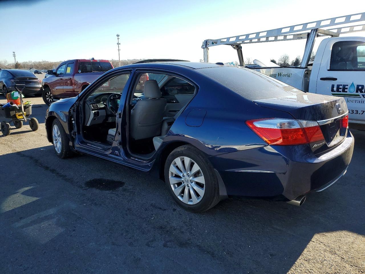 2015 Honda Accord Exl - Image 2