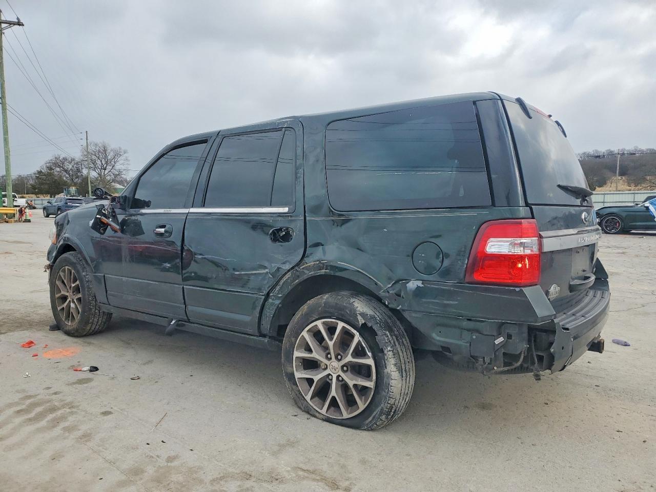 2016 Ford Expedition Xlt - Фото 2