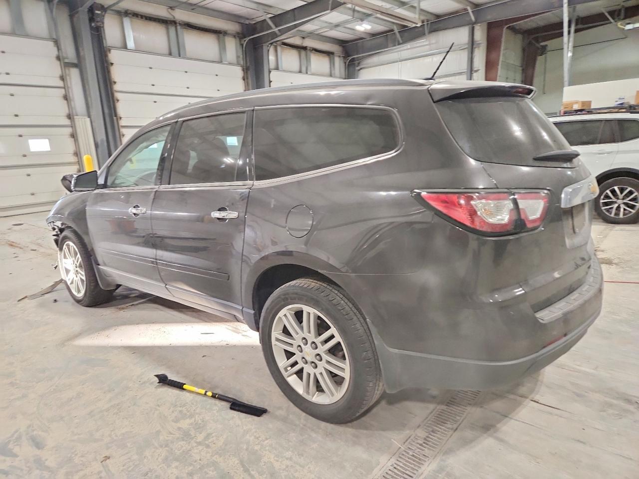 2015 Chevrolet Traverse Lt - Фото 2