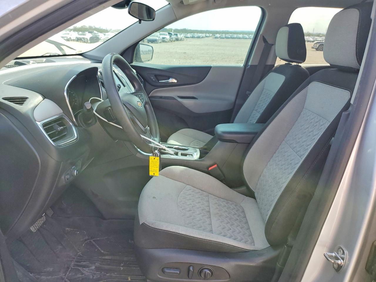 2022 Chevrolet Equinox Ls - Фото 7