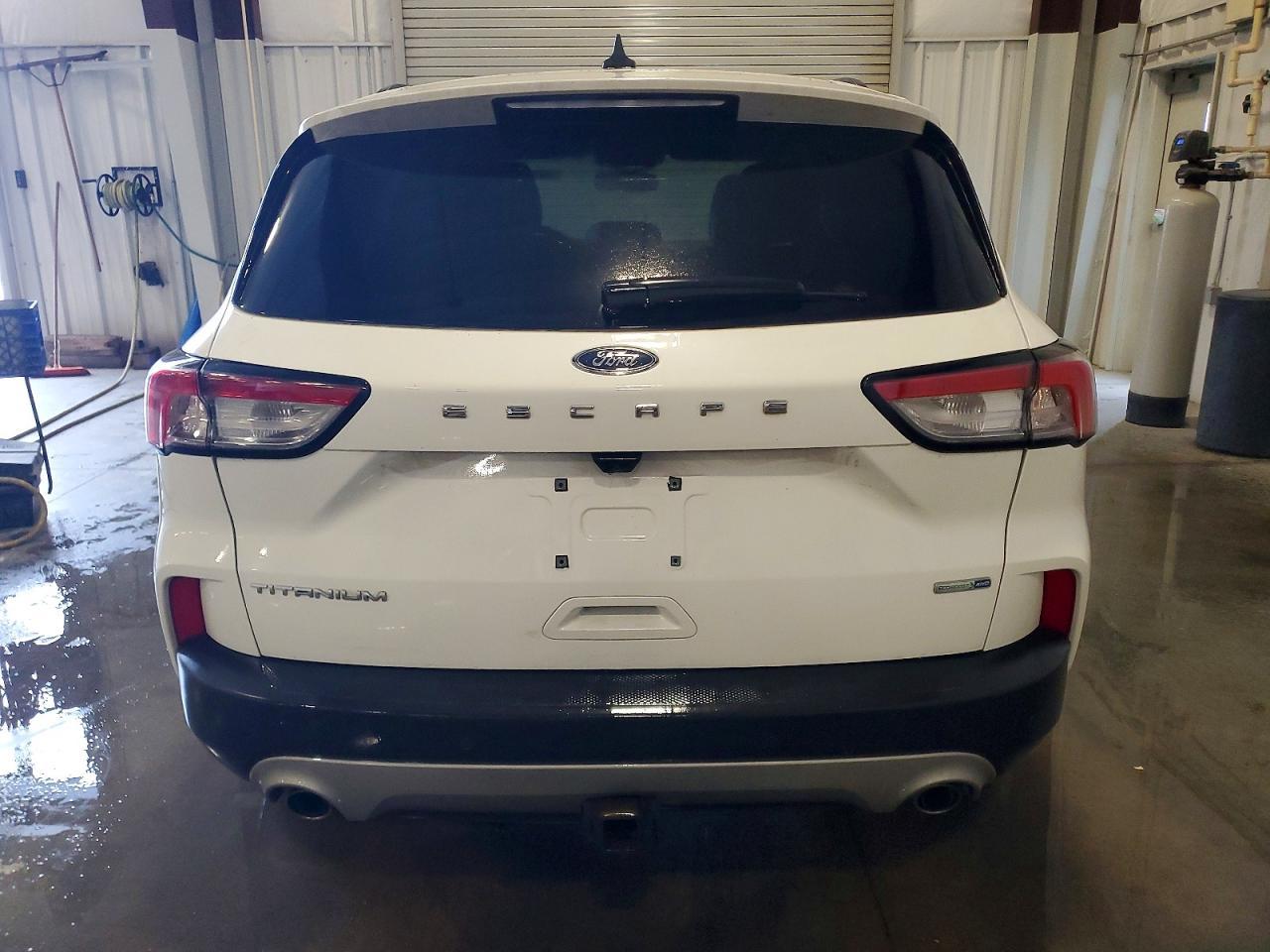 2020 Ford Escape Titanium - Фото 6