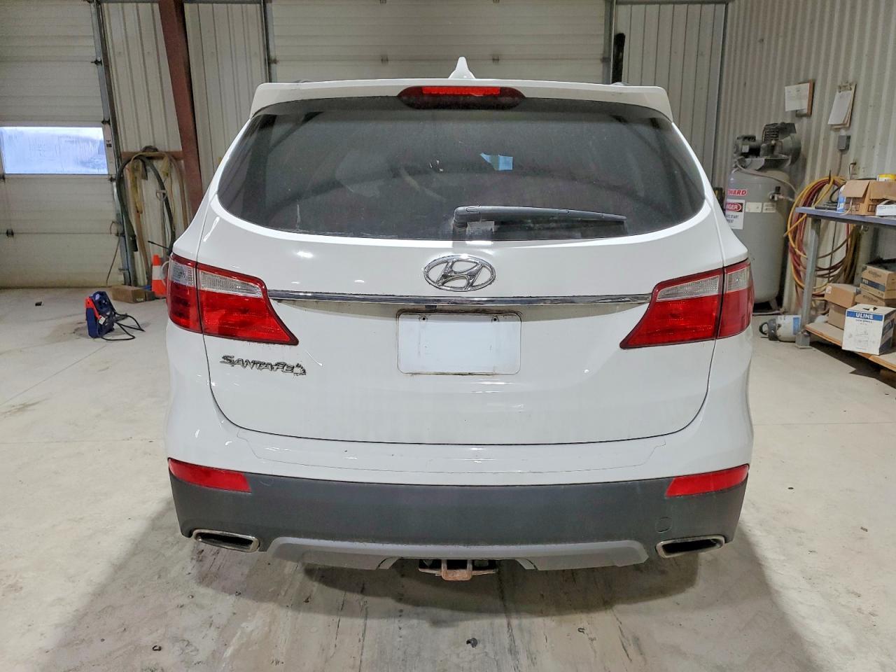 2014 Hyundai Santa Fe Gls - Image 6