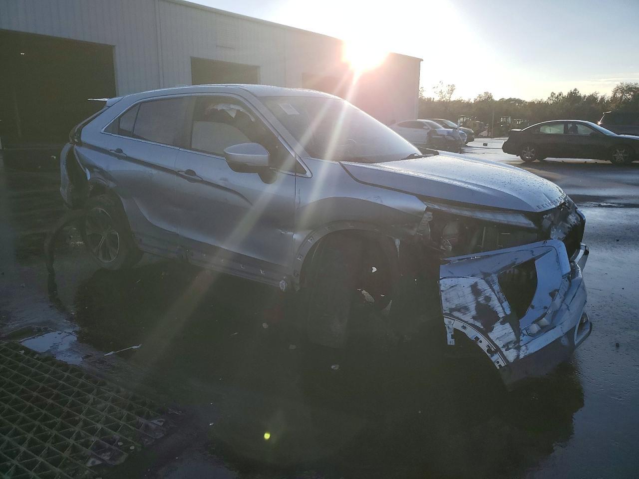 2022 Mitsubishi Eclipse Cross Se - Image 4