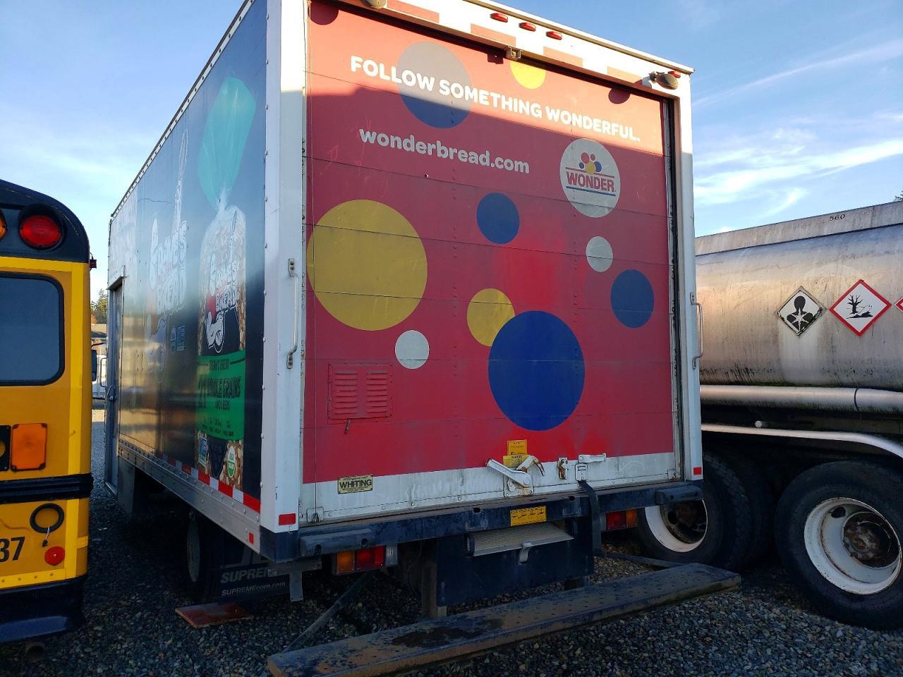 2016 Isuzu Npr Box Truck - Image 2