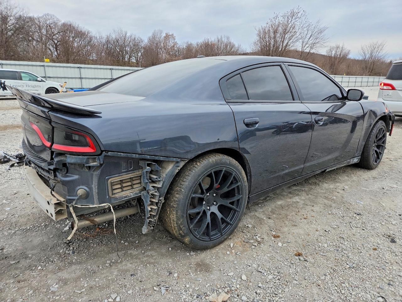 2017 Dodge Charger Se - Image 3