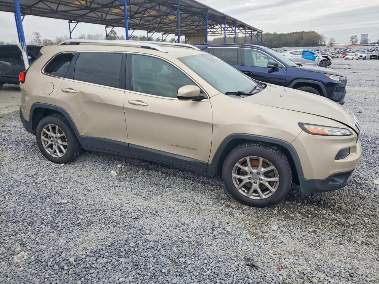 2015 Jeep Cherokee Latitude - Image 4