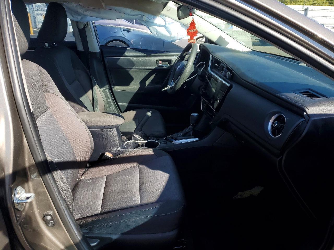 2018 Toyota Corolla L - Фото 7