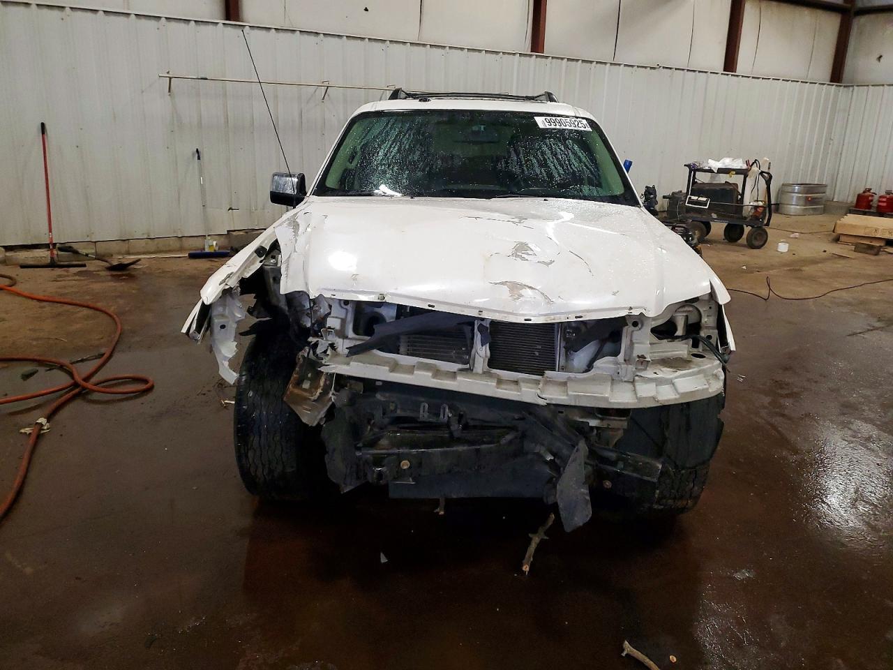 2010 Ford Explorer Limited - Image 5