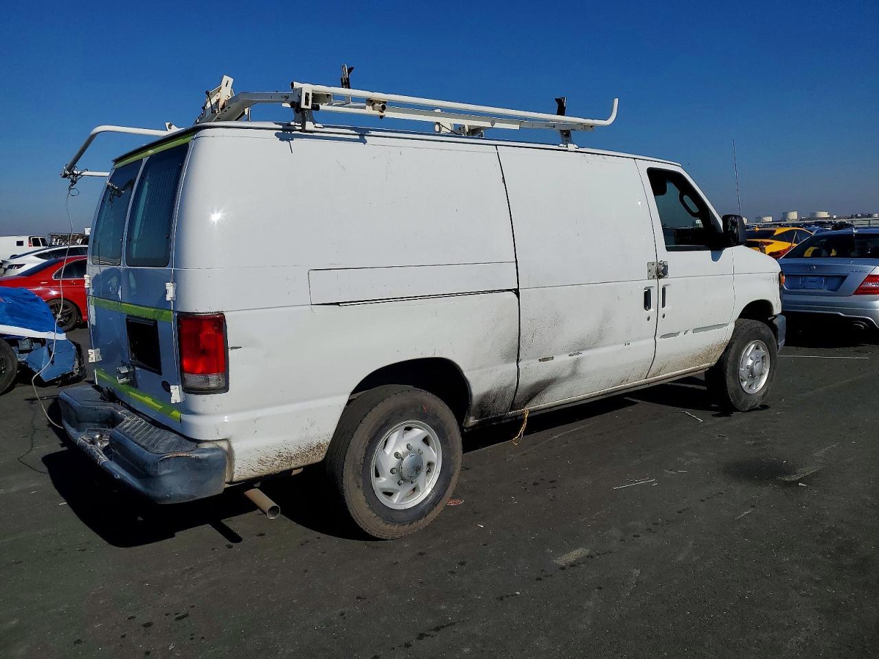 2013 Ford E250 Utility / Service Van - Фото 3