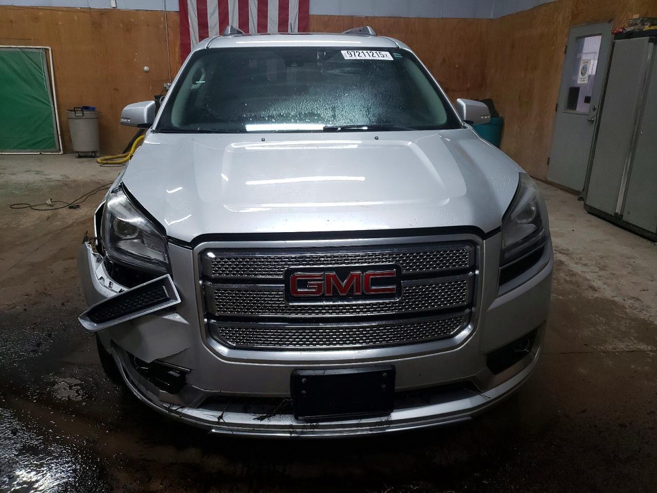 2015 GMC Acadia Denali - Image 5