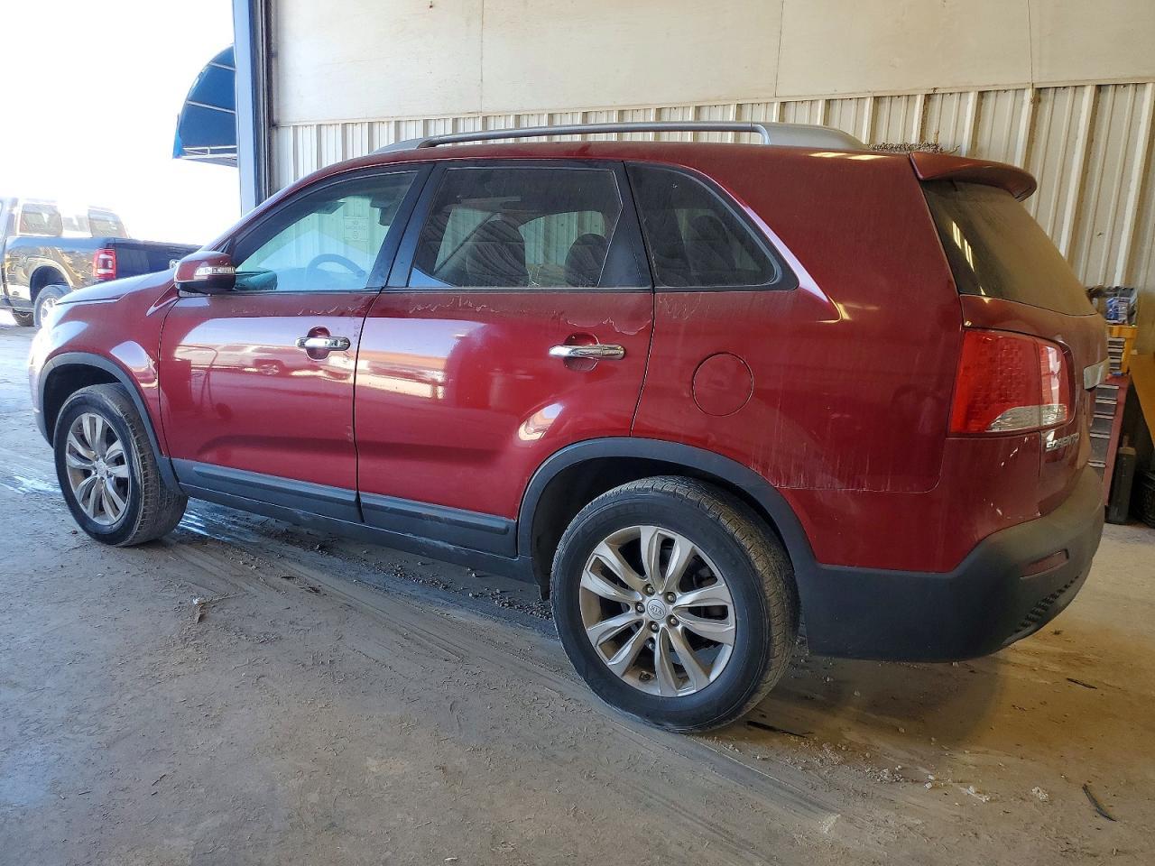 2011 Kia Sorento - Фото 2