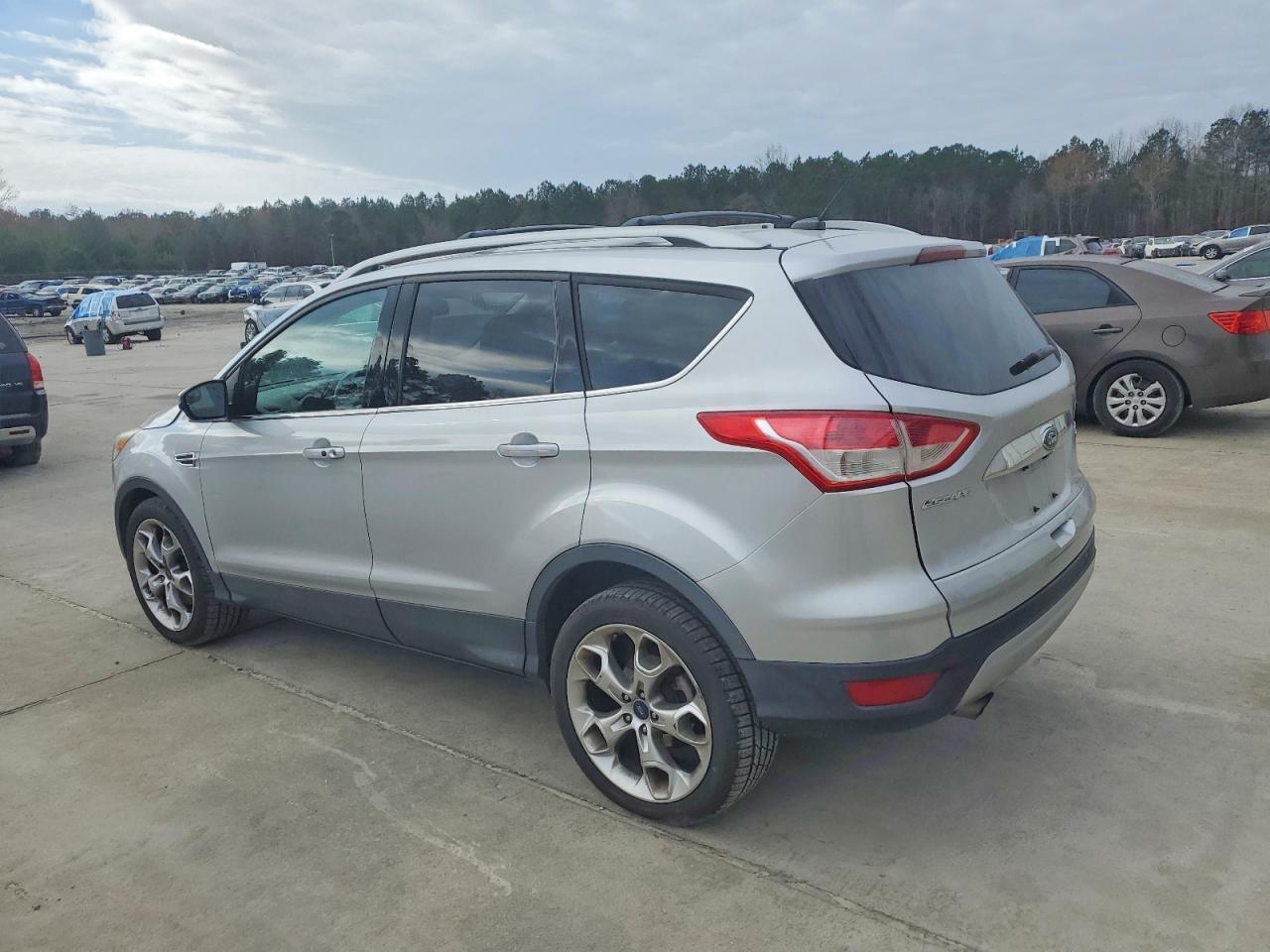 2014 Ford Escape Titanium - Фото 2