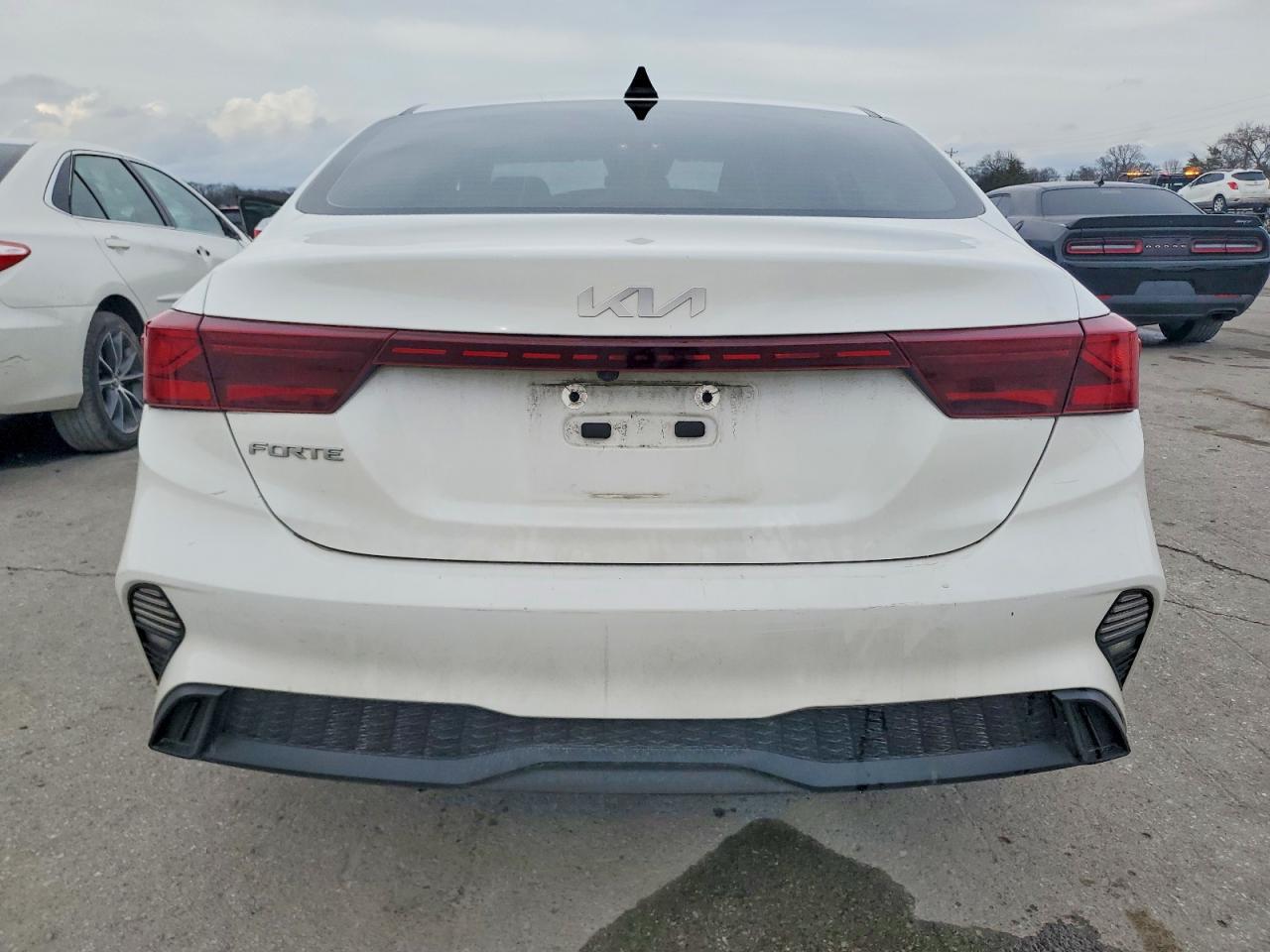 2023 Kia Forte Lx - Image 6