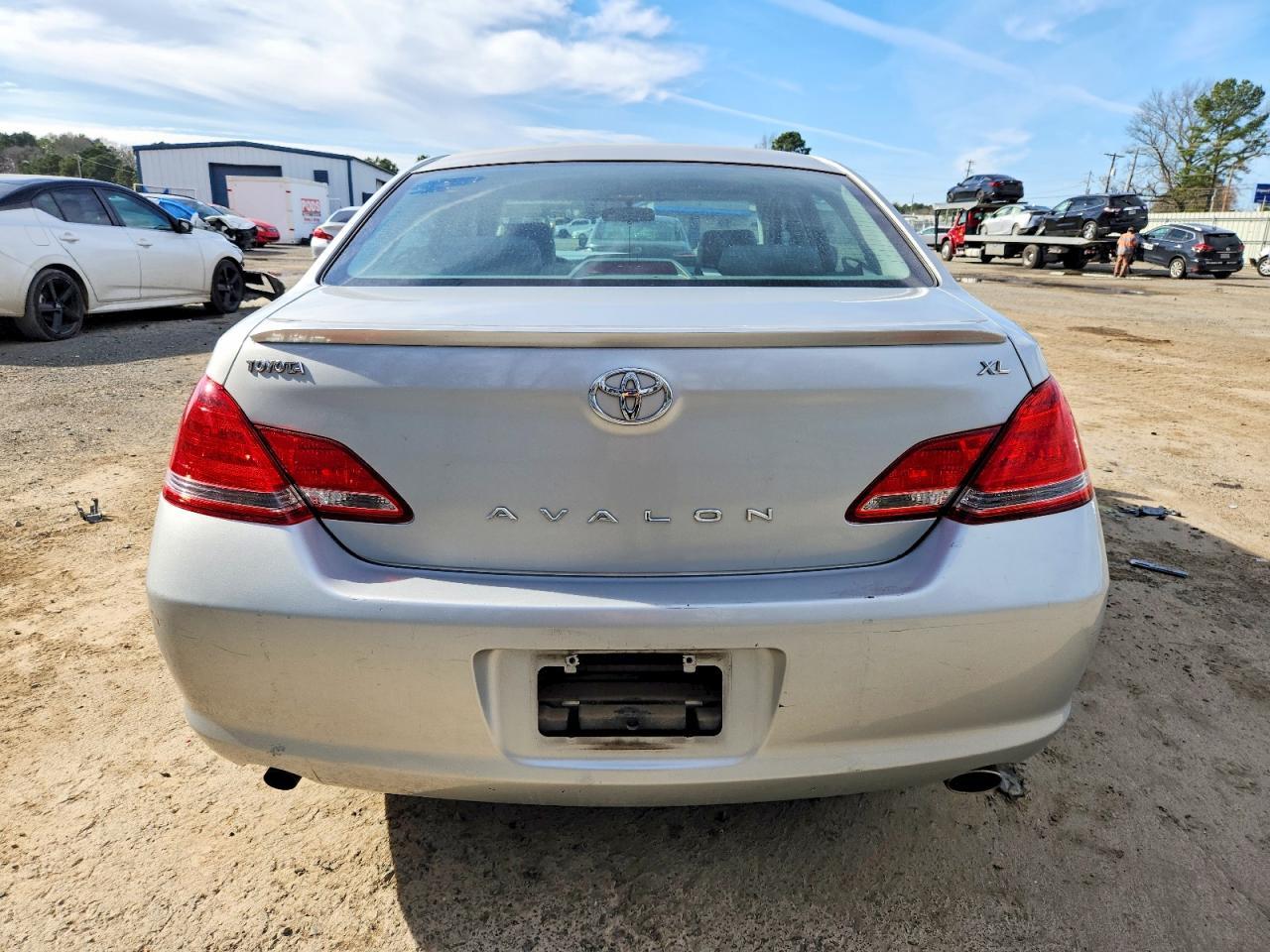 2006 Toyota Avalon Xl - Image 6