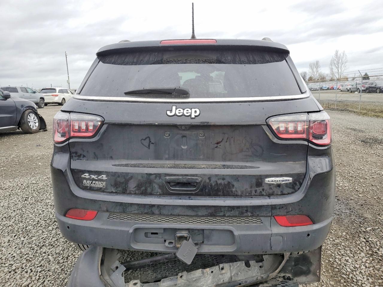 2018 Jeep Compass Latitude - Image 6