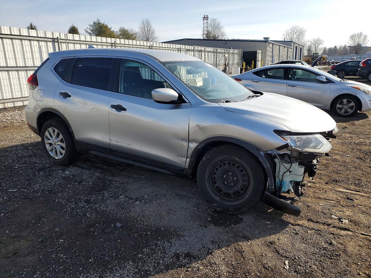 2018 Nissan Rogue S - Фото 4