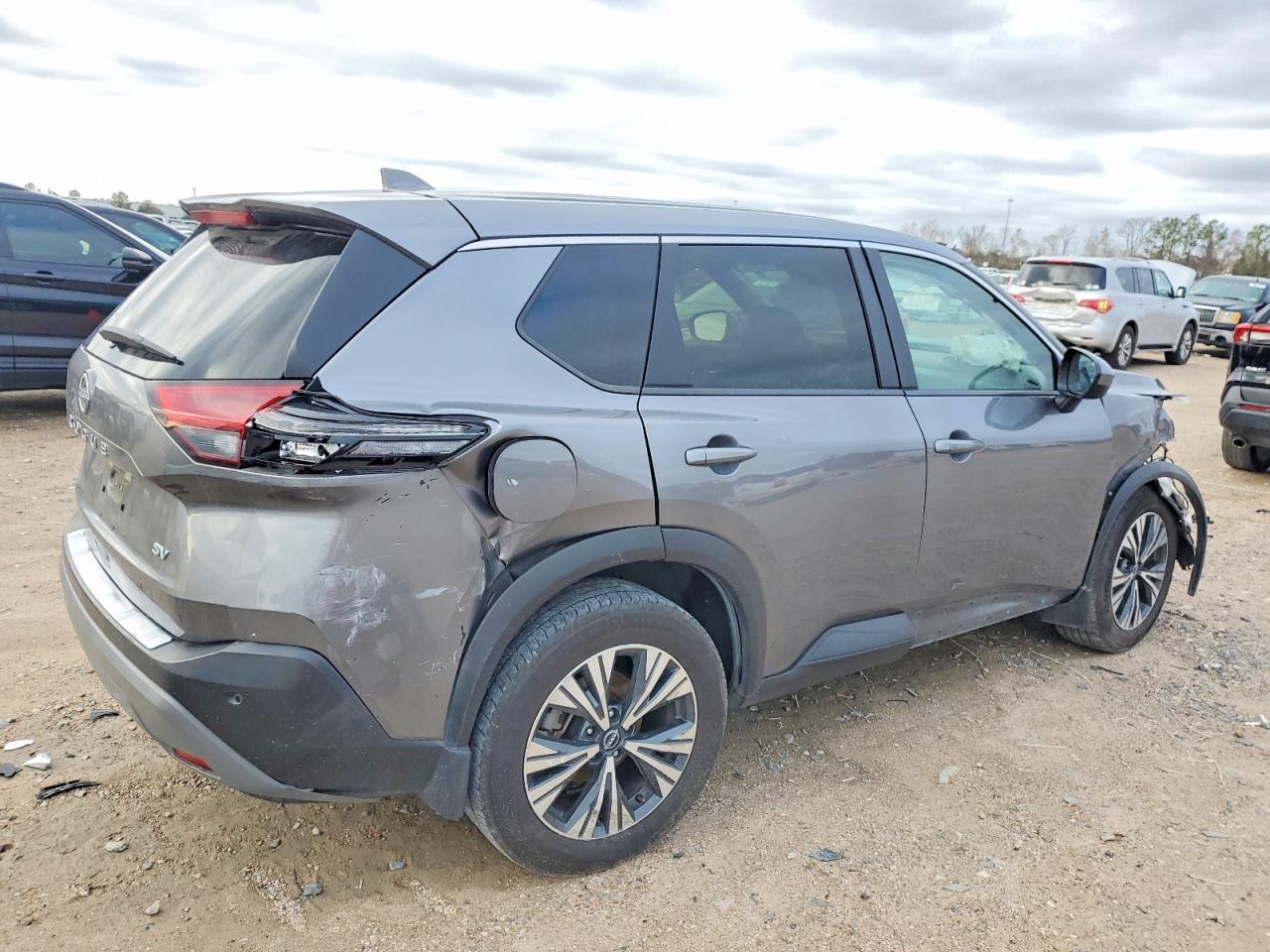 2023 Nissan Rogue Sv - Фото 3