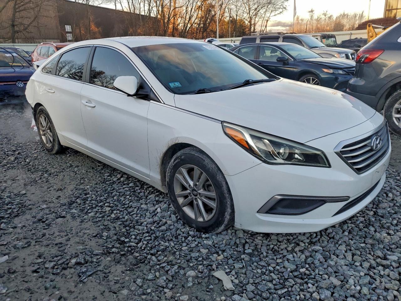 2017 Hyundai Sonata Se - Фото 4
