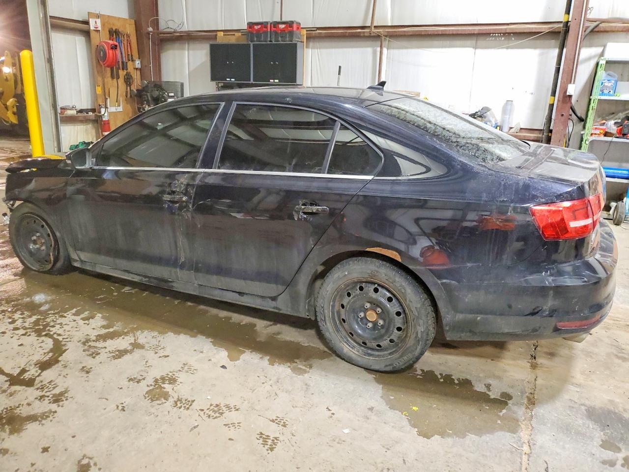 2015 Volkswagen Jetta Tdi - Image 2