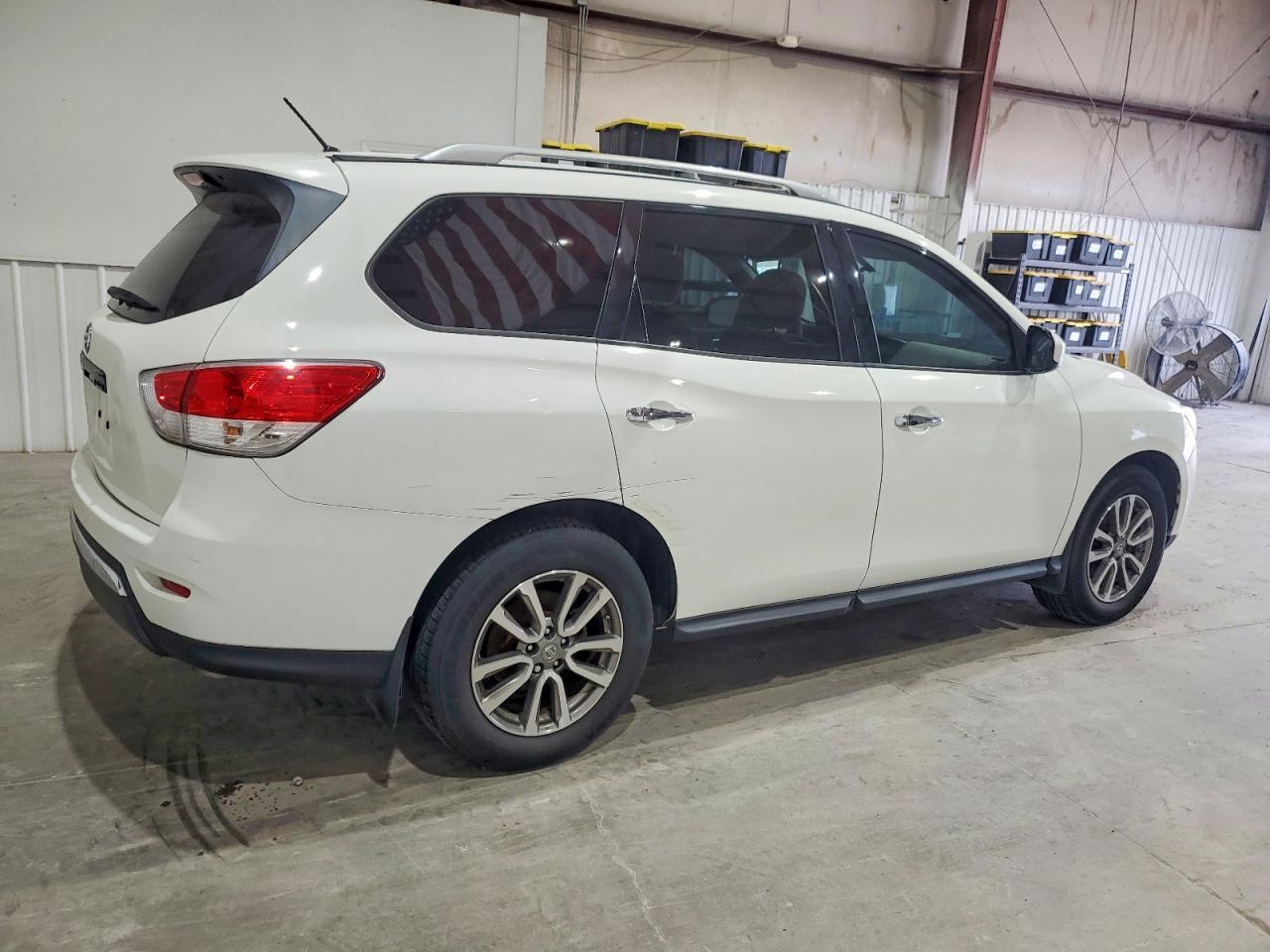 2016 Nissan Pathfinder S - Фото 3