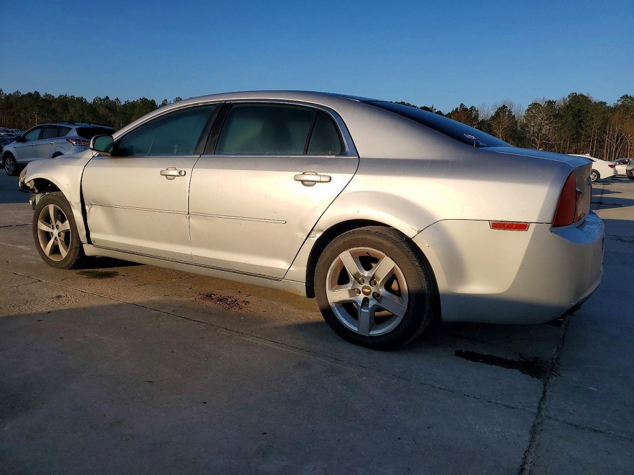 2009 Chevrolet Malibu 1Lt - Image 2