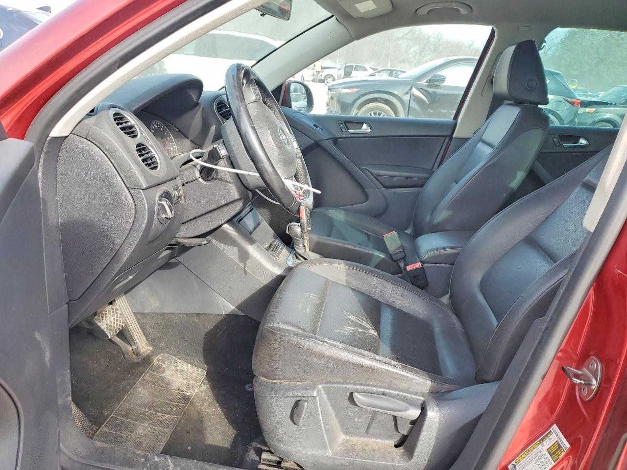 2011 Volkswagen Tiguan S - Фото 7