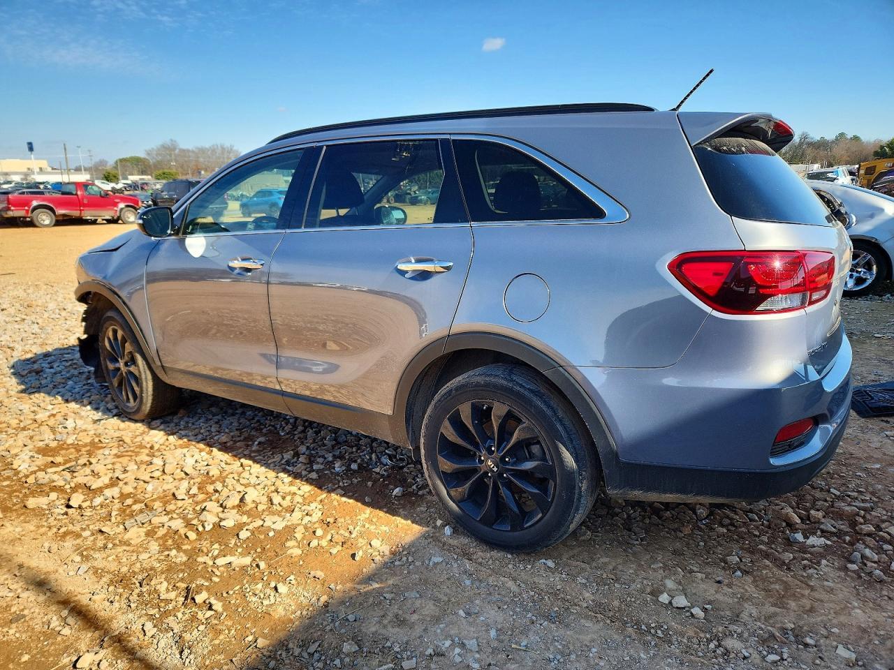 2019 Kia Sorento Lx - Image 2