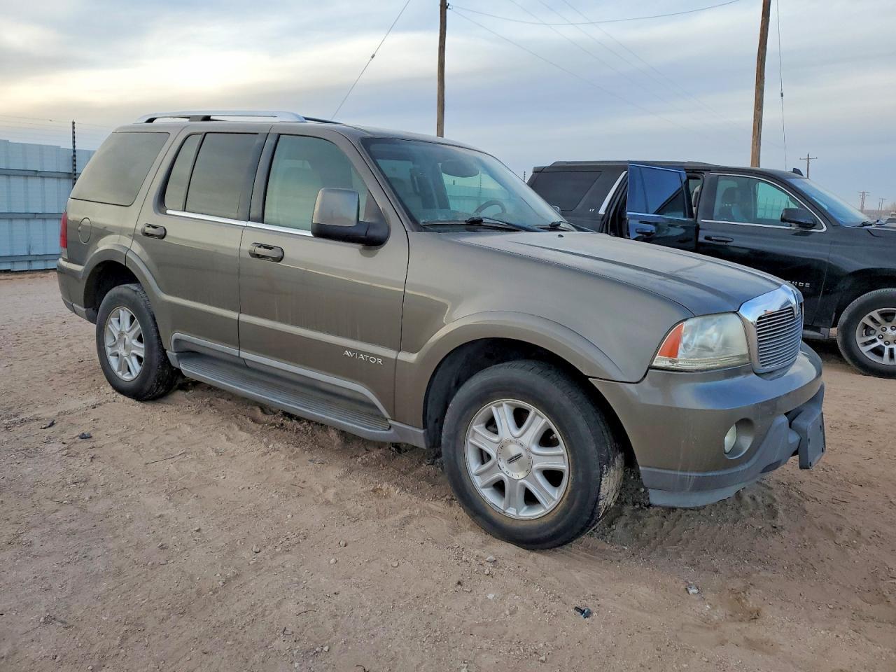 2004 Lincoln Aviator - Image 4