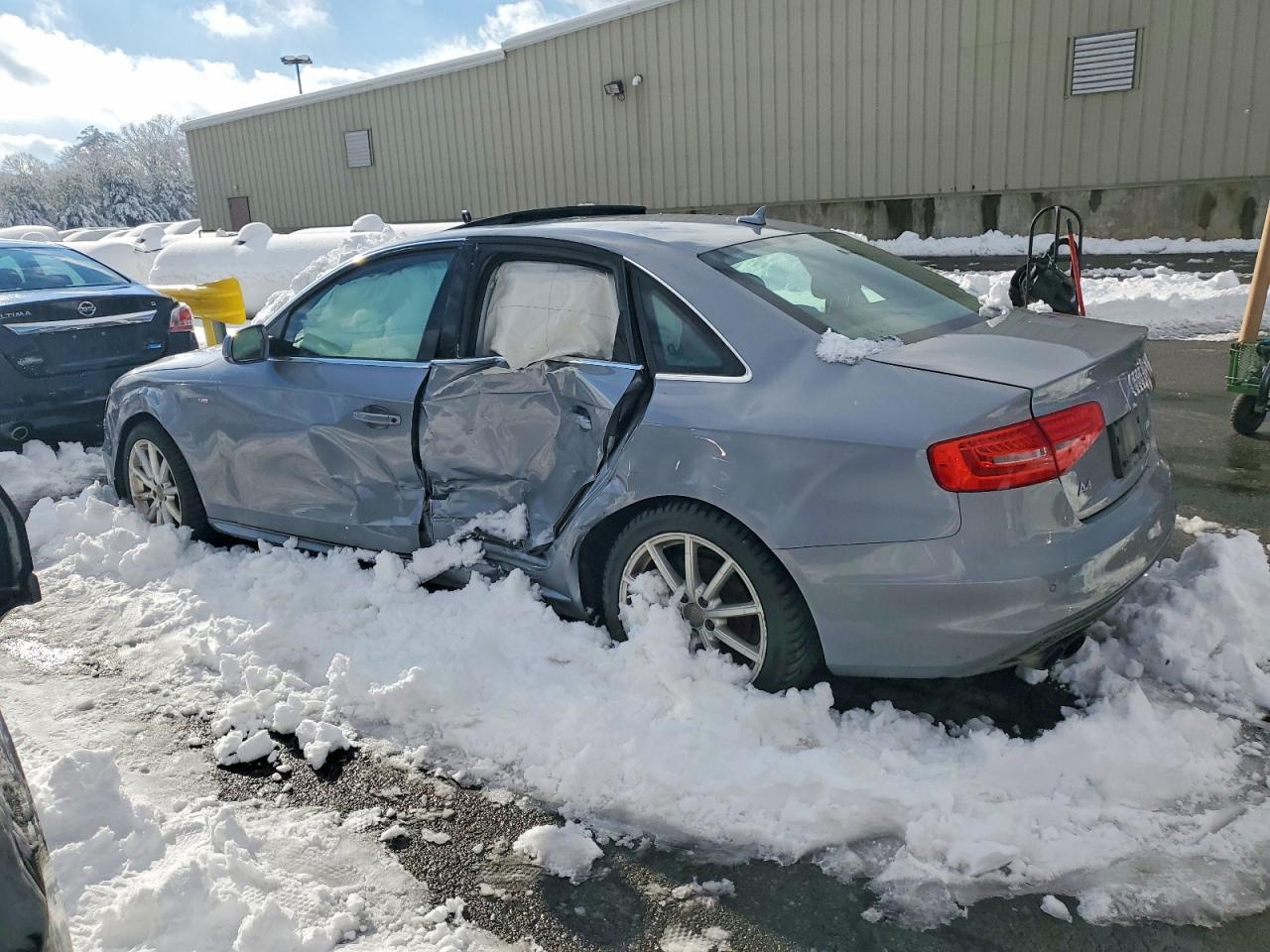 2015 Audi A4 Premium Plus - Фото 2