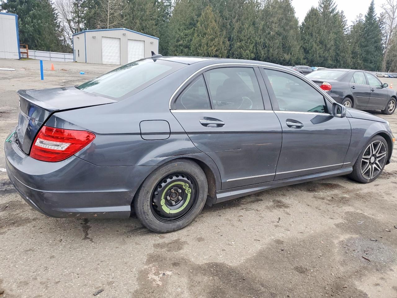 2013 Mercedes-Benz C 250 - Фото 3