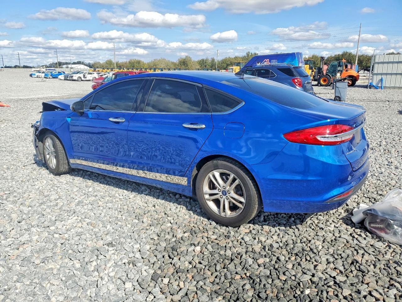 2018 Ford Fusion Se - Image 2